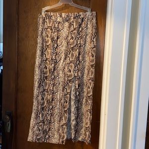 Wild Fable Maxi Skirt w/Slit Snake Skin Print